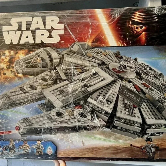 NEW LEGO Star Wars Episode VII Millennium Falcon 75105 COMPLETE 1329pcs *Retired - Picture 1 of 5